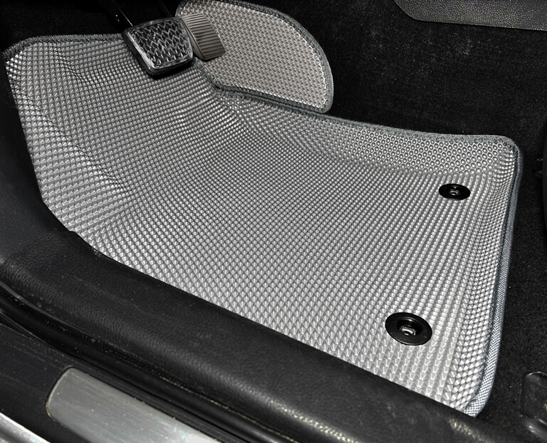 комплект eva ковриков для подвесной педали акселератора на Toyota Camry VIII XV70